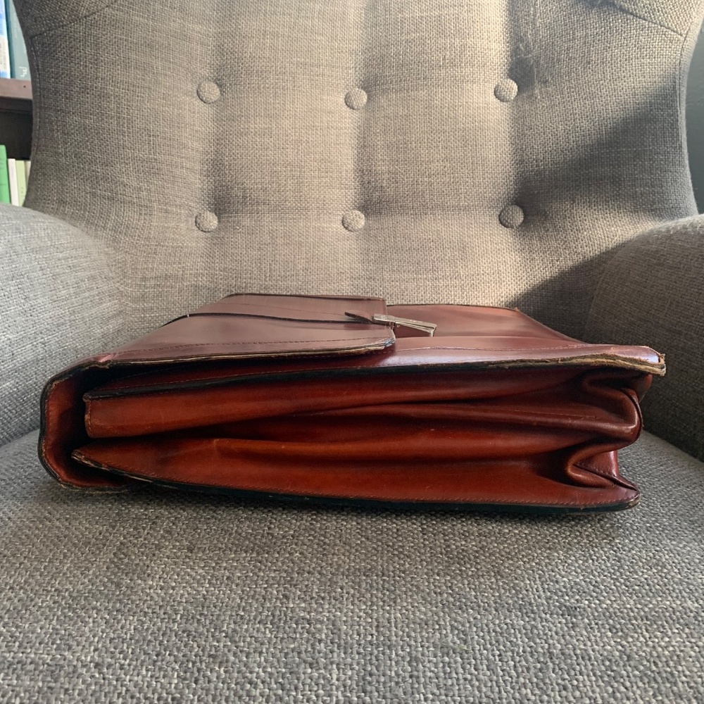 Full-grain vegetable-tanned leather briefcase - made in Italy - Bosca - Picture 8 of 12